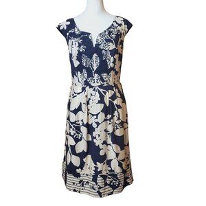 Adrianna Papell Embroidered Blue and Cream Floral Dress Size 6